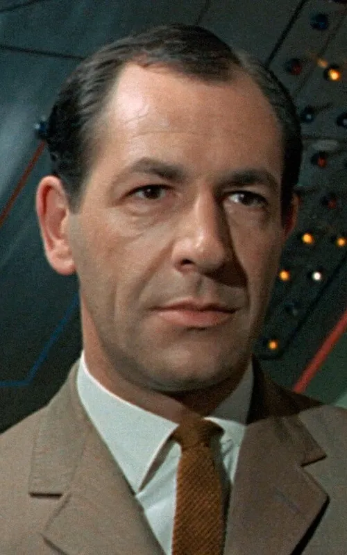 Bernard Kay