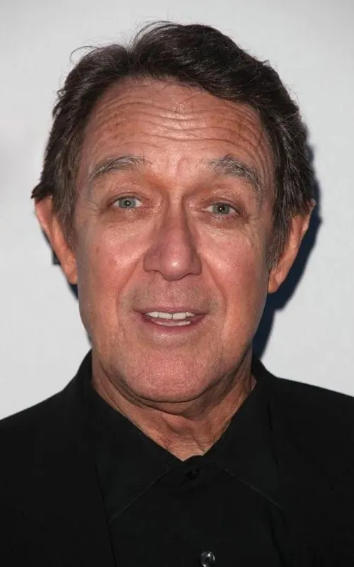 Larry Pine