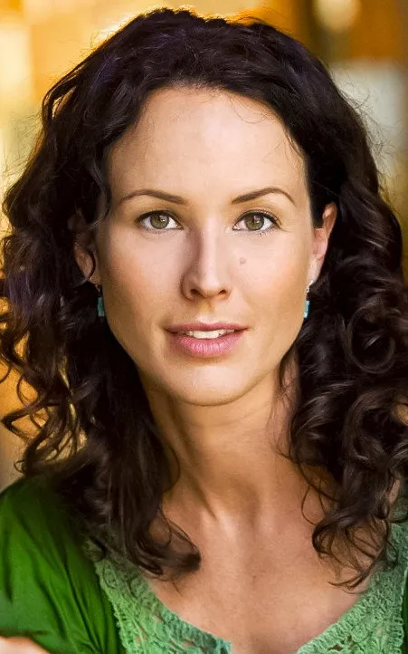 Angela Shelton