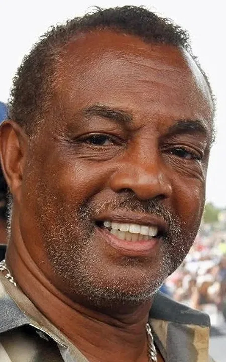 Robert Kool Bell