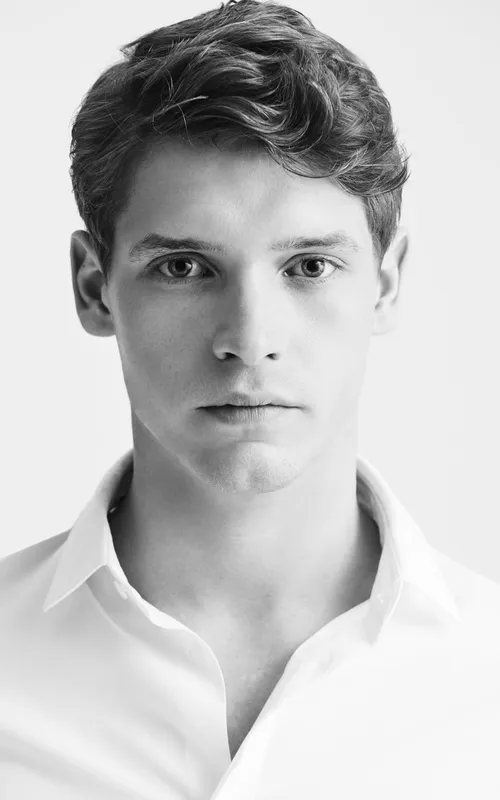 Billy Howle