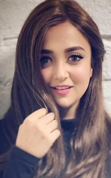 Monali Thakur