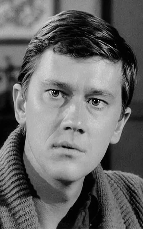 Andrew Prine