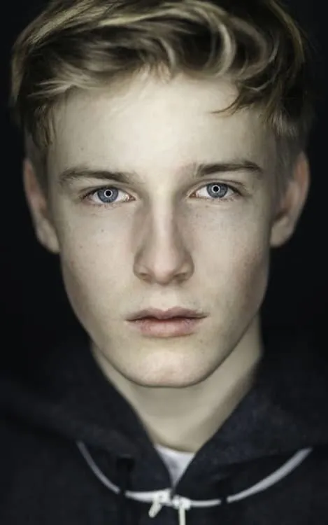 Louis Hofmann