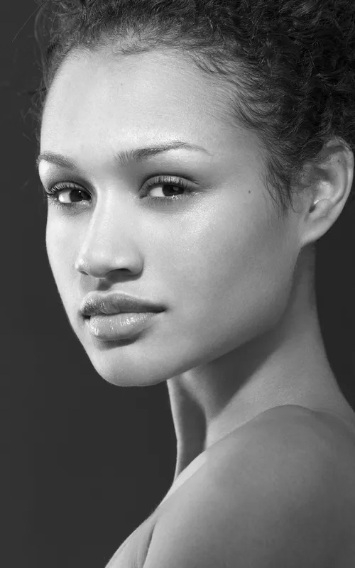 Mercedes Yvette