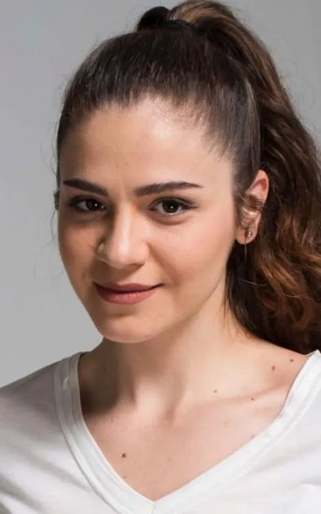 Irmak Örnek