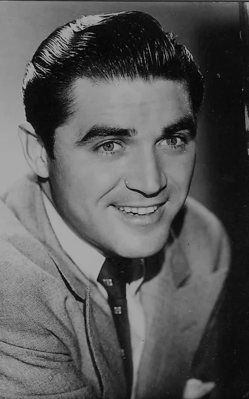 Steve Cochran