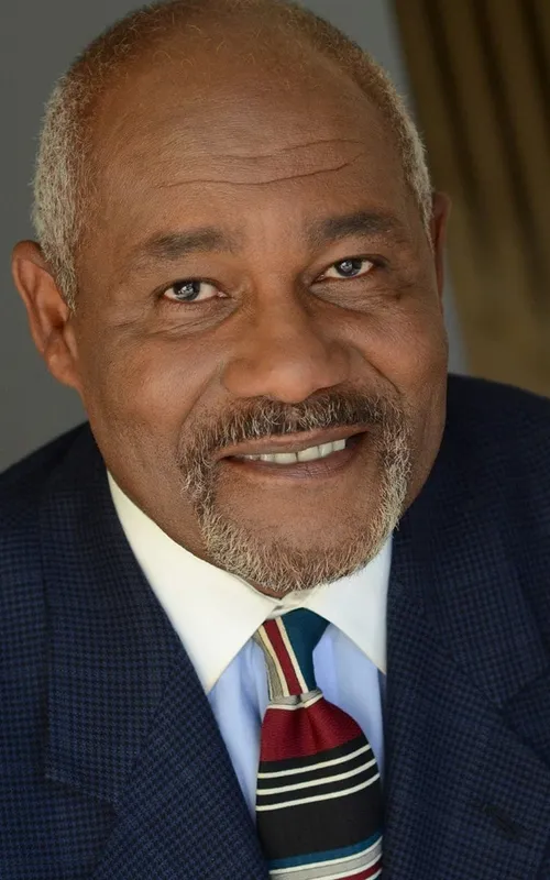 Thom Gossom Jr.