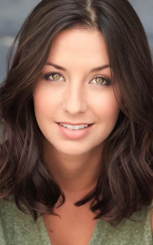 Adriana Leonard