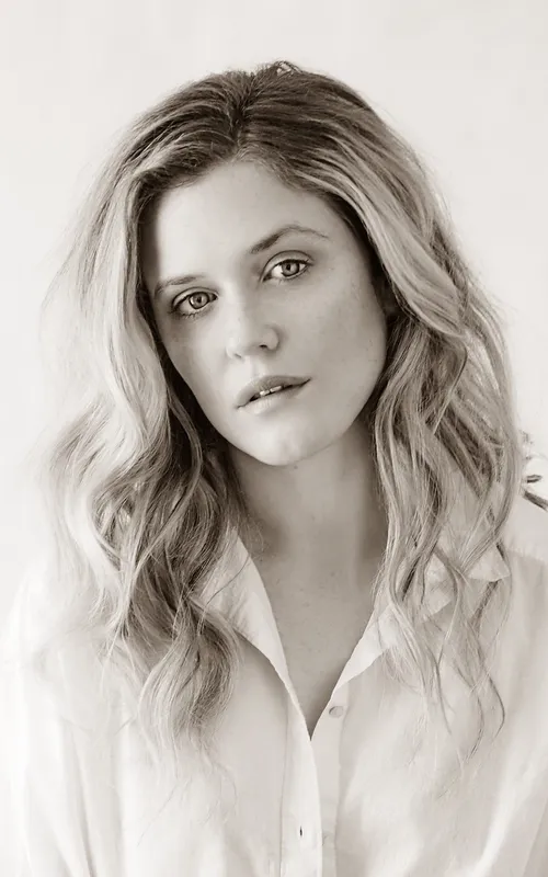 Harriet Dyer