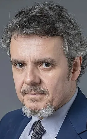 Cássio Gabus Mendes