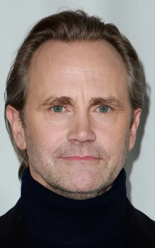 Lee Tergesen