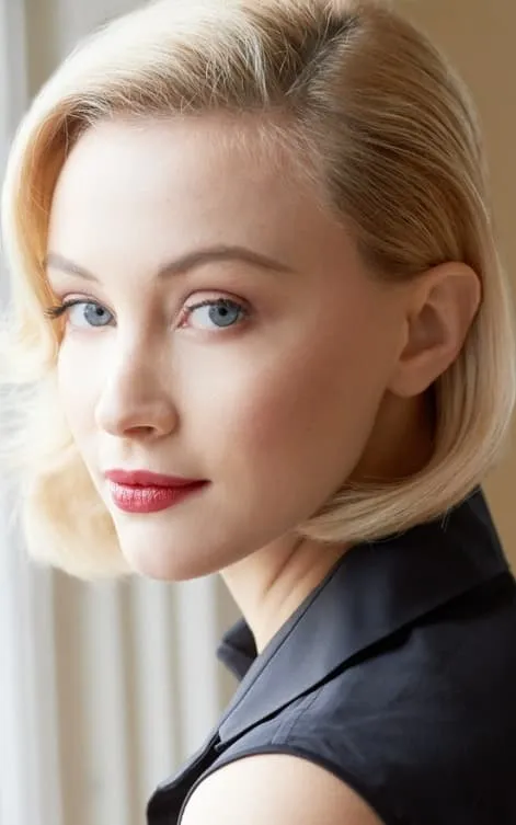 Sarah Gadon