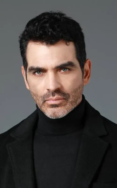 Tiberio Cruz