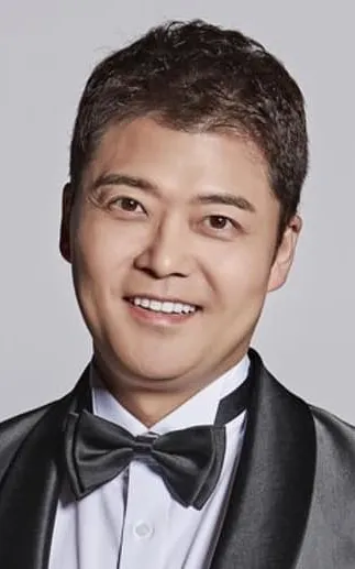 Jeon Hyun-moo