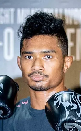 Amir Khan