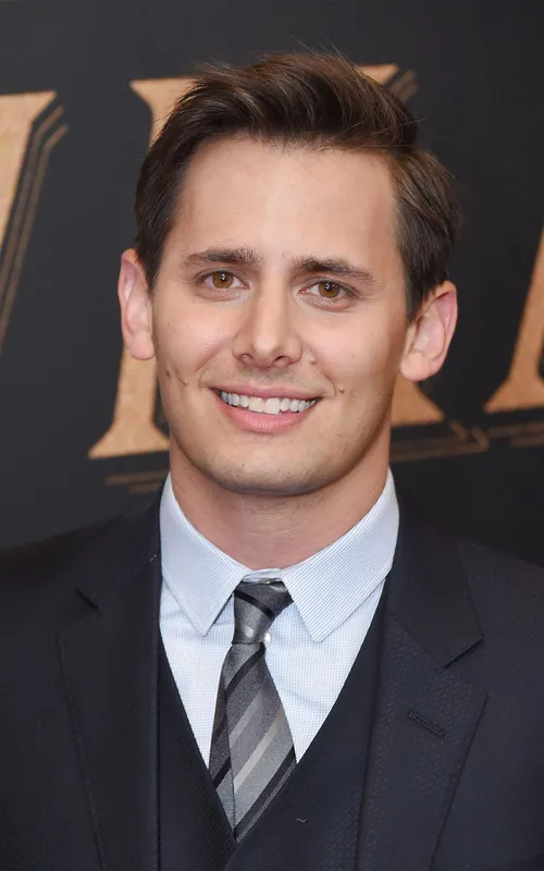 Benj Pasek