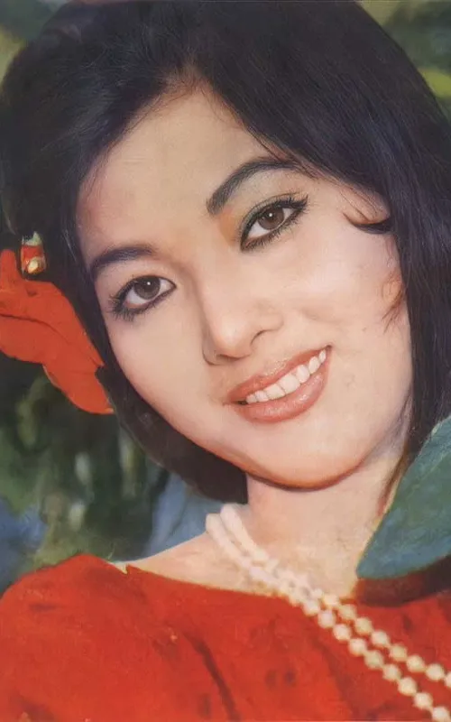 Thẩm Thúy Hằng