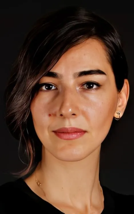 Elif Akşar