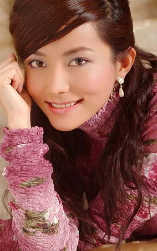 李郁