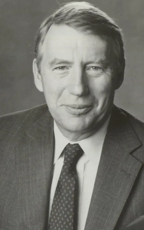 Robert MacNeil