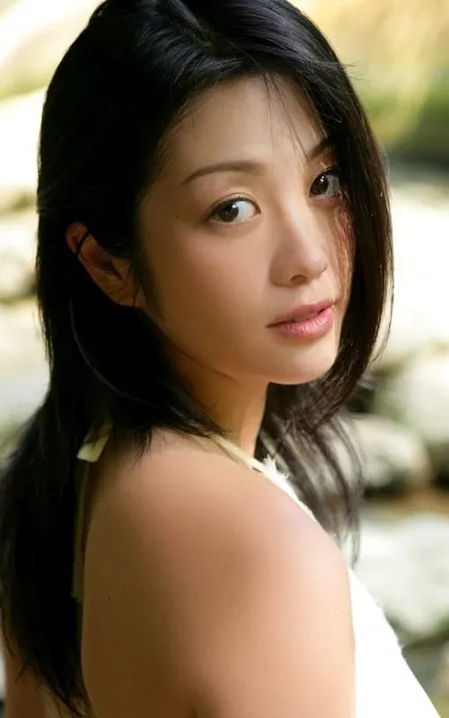 Minako Komukai