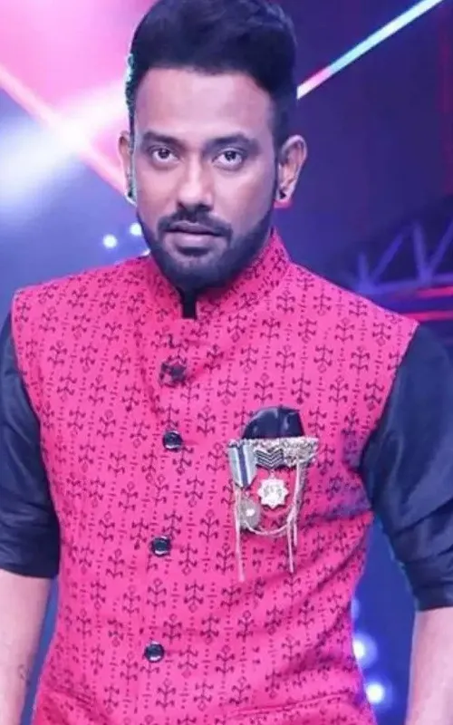 Dharmesh Yelande