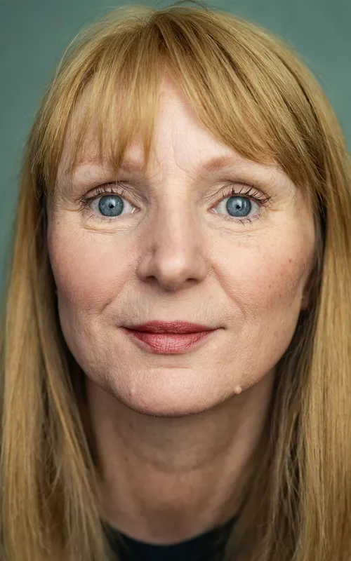 Joanne Dakin