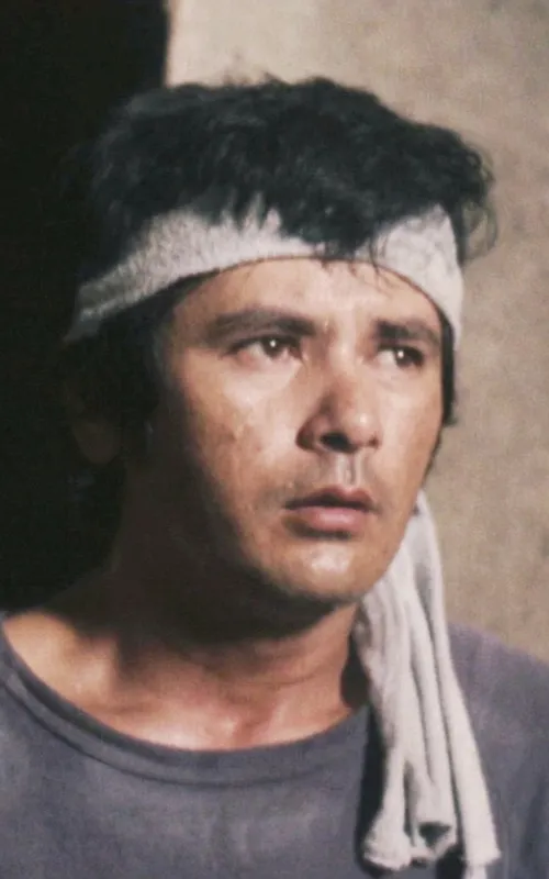 Lou Salvador Jr.
