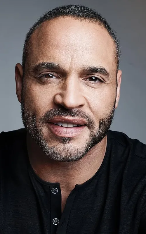 Daniel Sunjata