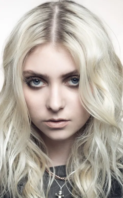 Taylor Momsen