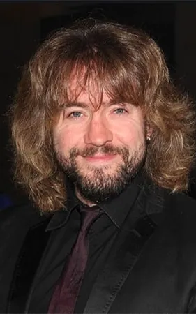 Justin Lee Collins