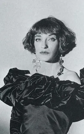 Loulou de la Falaise