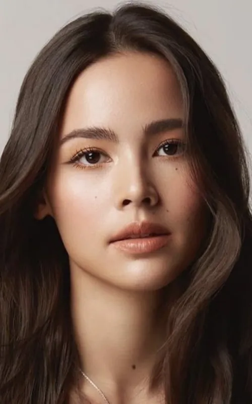 Urassaya Sperbund