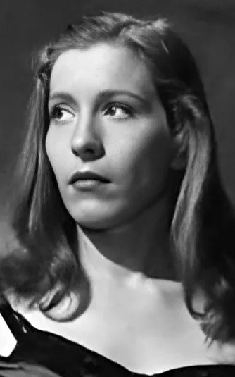 Yvette Etiévant