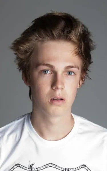 Caspar Lee