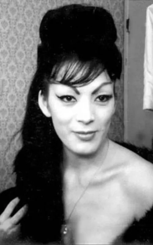 Tura Satana