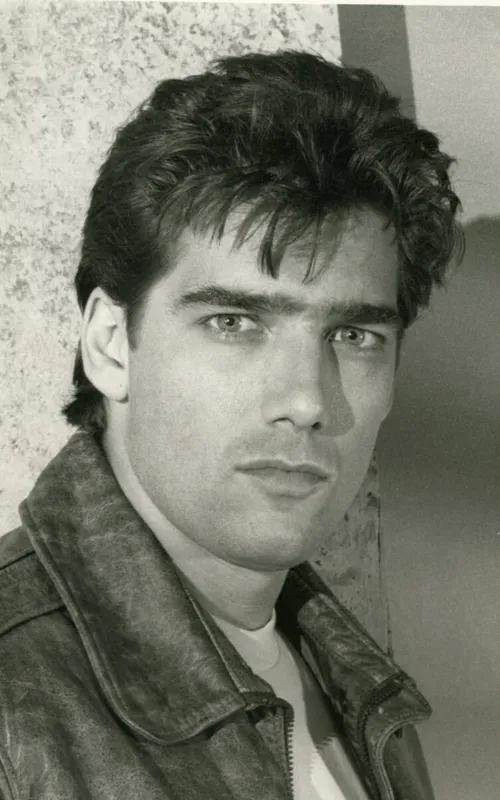 Ken Wahl