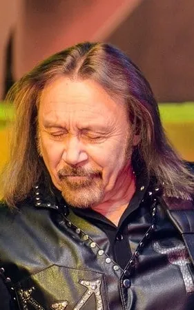 Ian Hill