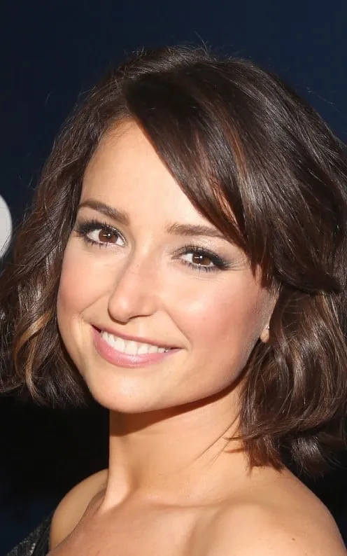 Milana Vayntrub