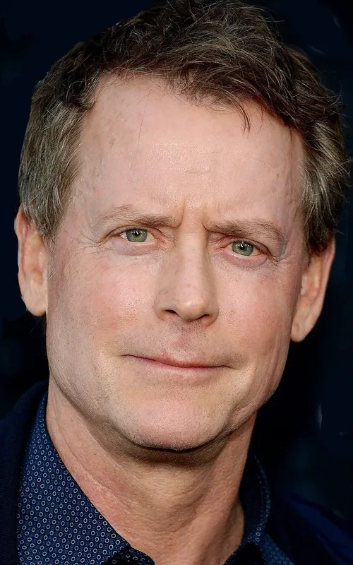 Greg Kinnear