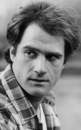 Elias Koteas