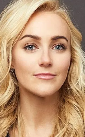 Betsy Wolfe