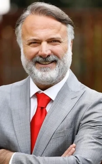 Zafer Öztürk