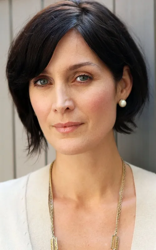 Carrie-Anne Moss