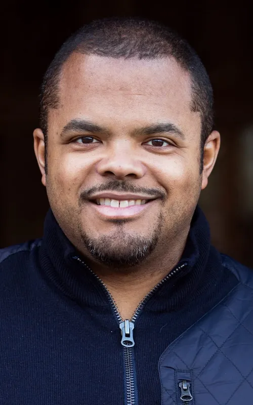 Roger Mooking