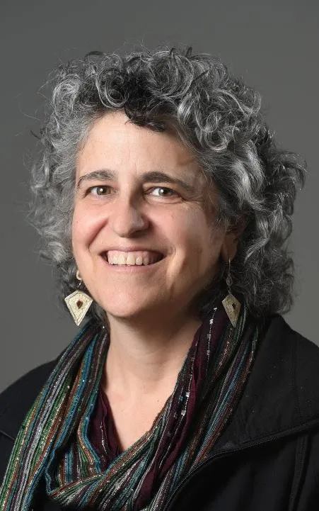 Andrea Weiss
