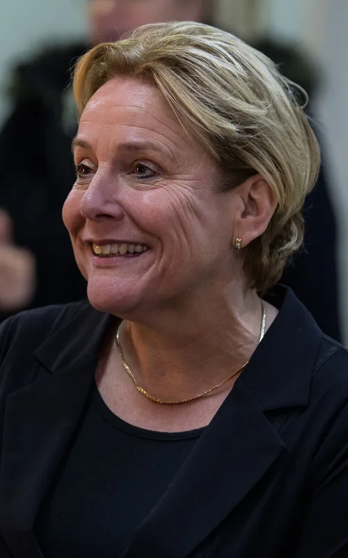 Ank Bijleveld