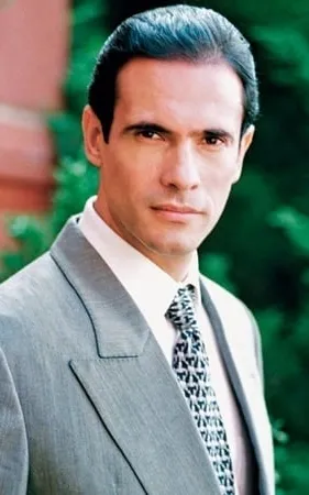 Alejandro Ruiz