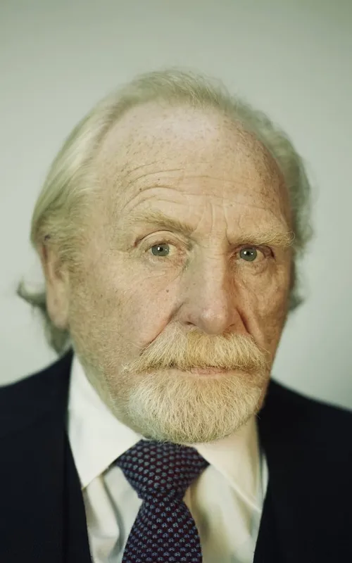 James Cosmo